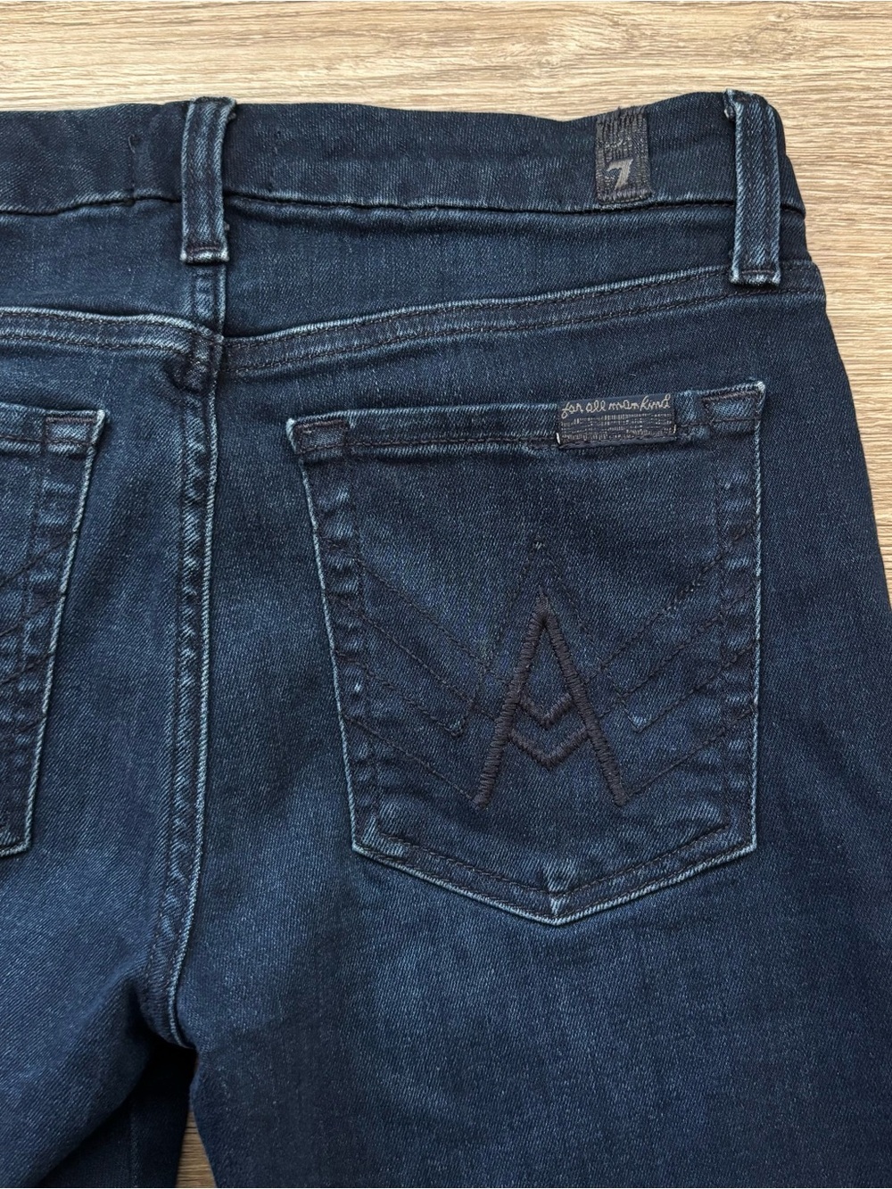 7 For All Mankind “A” Pocket Dark Indigo Mid-Rise Flare Denim Jeans Women’s 27 - Picture 5 of 11